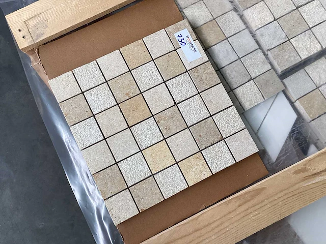 Natuursteen limestone beige mix 5x5 cm mozaïektegel 30x30 cm 225 stuks - afbeelding 3 van  7