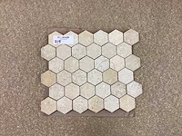 Natuursteen limestone beige mix hexagon 5x5 cm mozaïektegel 30x30 cm 19 stuks - afbeelding 2 van  7