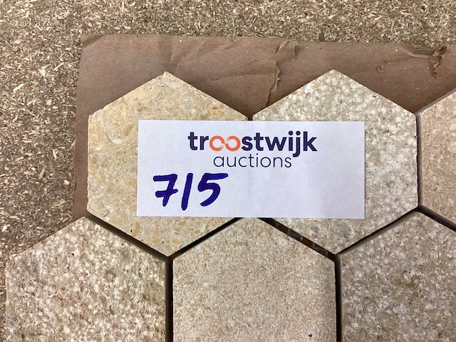 Natuursteen limestone beige mix hexagon 5x5 cm mozaïektegel 30x30 cm 19 stuks - afbeelding 4 van  7