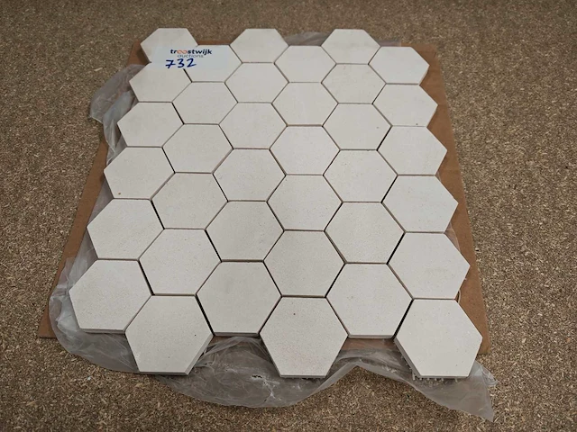 Natuursteen limestone wit hexagon 33x28 cm mozaïektegel 44 stuks - afbeelding 2 van  7