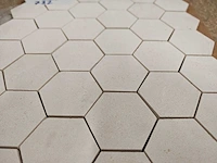 Natuursteen limestone wit hexagon 33x28 cm mozaïektegel 44 stuks - afbeelding 6 van  7