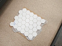 Natuursteen limestone wit hexagon 33x28 cm mozaïektegel 44 stuks - afbeelding 3 van  7