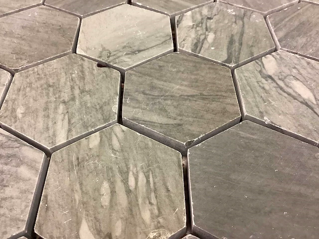 Natuursteen marmer antraciet hexagon 33x28 cm mozaïektegel 40 stuks - afbeelding 2 van  3