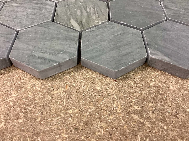 Natuursteen marmer antraciet hexagon 33x28 cm mozaïektegel 40 stuks - afbeelding 3 van  3