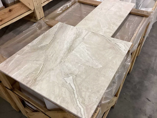 Natuursteen marmer beige gezoet 30,5x61 cm tegel 65,12 m² - afbeelding 9 van  14