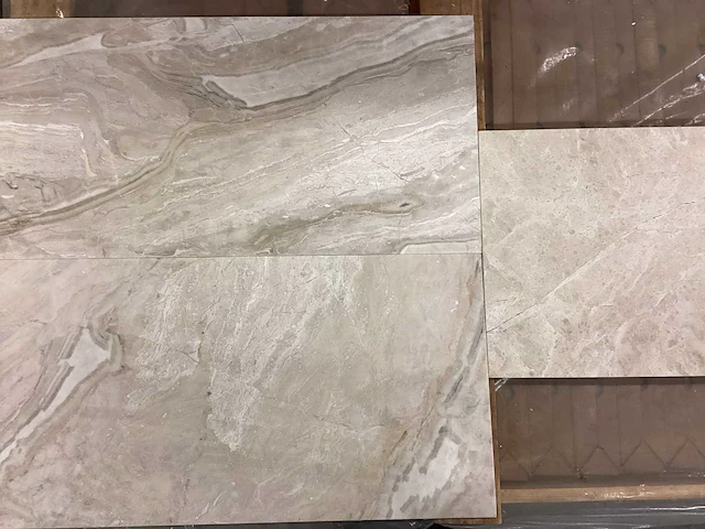 Natuursteen marmer beige gezoet 30,5x61 cm tegel 65,12 m² - afbeelding 13 van  14