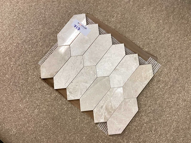 Natuursteen marmer beige zehoek mozaïektegel 38x28 cm 23 stuks - afbeelding 6 van  7
