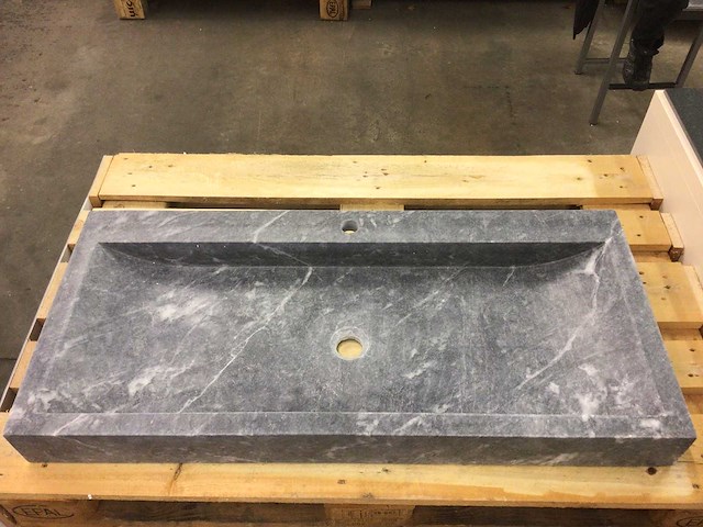 Natuursteen marmer black wastafel 100x46 cm - afbeelding 1 van  6