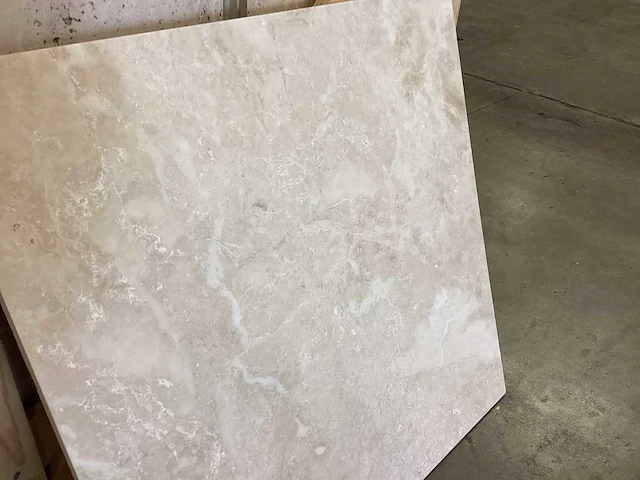 Natuursteen marmer cappucino gezoet 61x61 cm tegel 22 m² - afbeelding 4 van  18