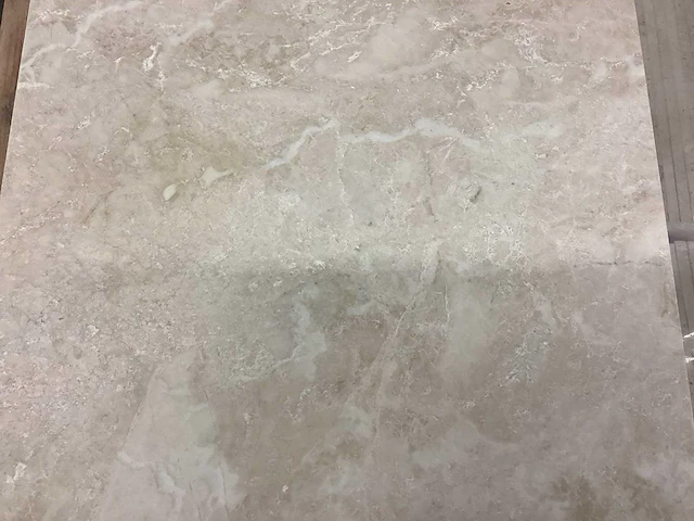 Natuursteen marmer cappucino gezoet 61x61 cm tegel 22 m² - afbeelding 7 van  18