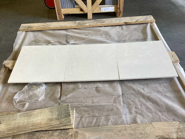 Natuursteen marmer champagne gepolijst 30,5x30,5 cm tegel 66 m² - afbeelding 2 van  14