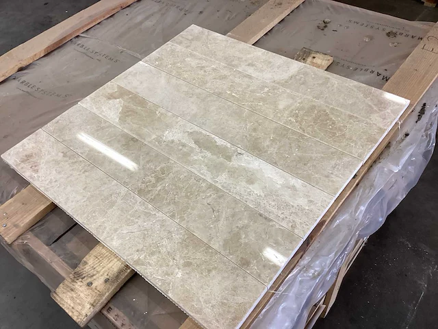 Natuursteen marmer creme gepolijst 10x60 cm tegel 30 m² - afbeelding 11 van  18