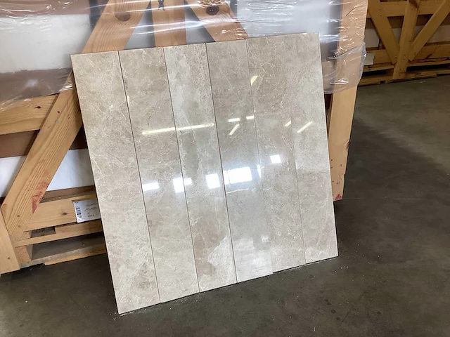 Natuursteen marmer creme gepolijst 10x60 cm tegel 30 m² - afbeelding 15 van  18