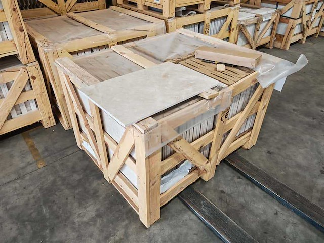 Natuursteen marmer creme honed 40,6x61x1,2 cm tegels 71,32 m² - afbeelding 5 van  6