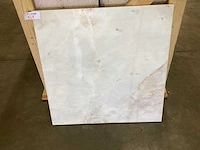 Natuursteen marmer wit calacatta 61x61 cm tegel 60,28 m² - afbeelding 9 van  16