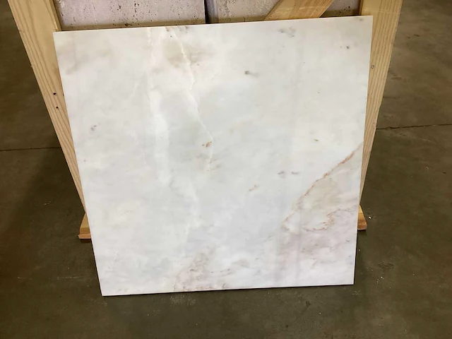 Natuursteen marmer wit calacatta 61x61 cm tegel 60,28 m² - afbeelding 10 van  16