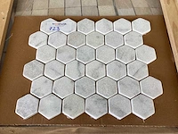 Natuursteen marmer wit hexagon mozaïektegel 28x33,5 cm 225 stuks - afbeelding 1 van  7