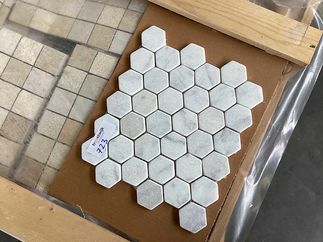 Natuursteen marmer wit hexagon mozaïektegel 28x33,5 cm 225 stuks - afbeelding 3 van  7