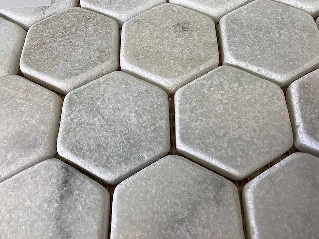Natuursteen marmer wit hexagon mozaïektegel 28x33,5 cm 225 stuks - afbeelding 5 van  7