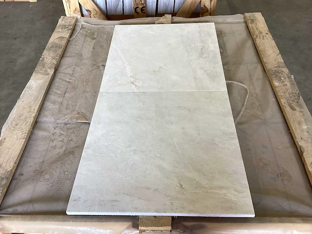 Natuursteen marmer wit honed 45,7x45,7 cm tegel 45 m² - afbeelding 10 van  15