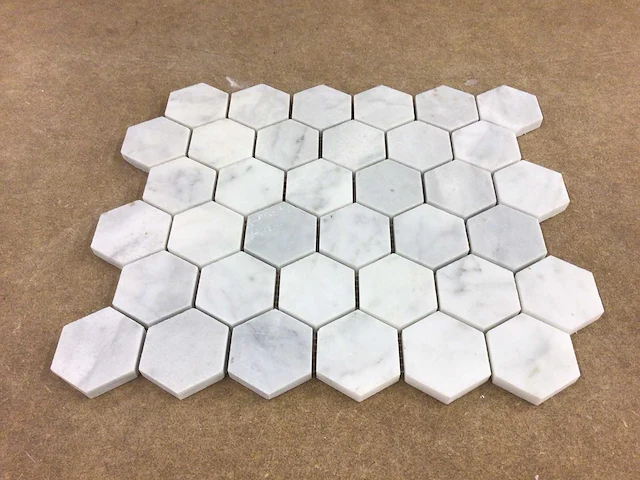 Natuursteen marmer wit honed hexagon mozaïektegel 26,5x30,5 cm 5,25 m² - afbeelding 3 van  3