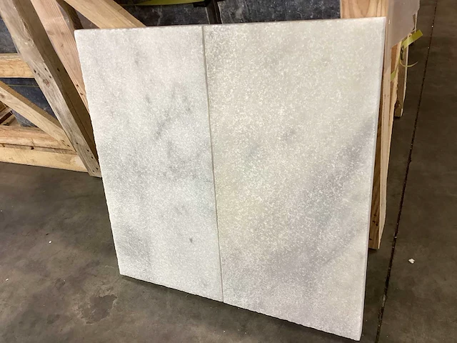 Natuursteen marmer wit mat 30x60x3 cm tegel 71,28 m² - afbeelding 10 van  15