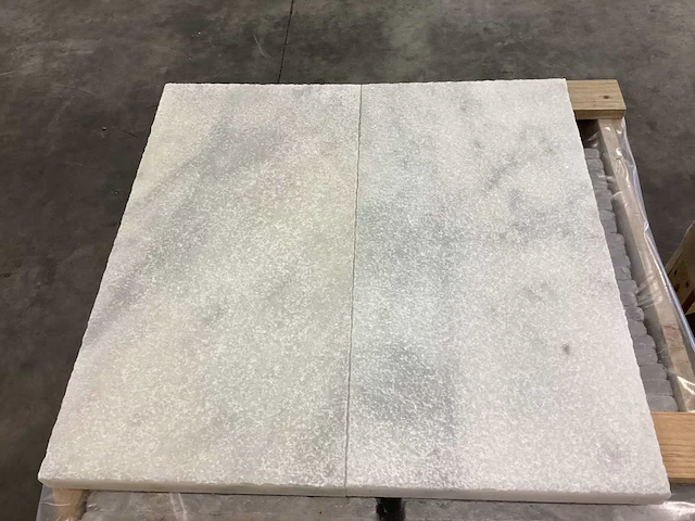 Natuursteen marmer wit mat 30x60x3 cm tegel 71,28 m² - afbeelding 13 van  15