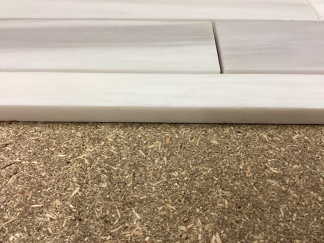 Natuursteen marmer wit mozaïektegel 28x43,5 cm 21 stuks - afbeelding 7 van  8