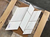 Natuursteen marmer wit mozaïektegel 52x35 cm 135 stuks - afbeelding 2 van  7