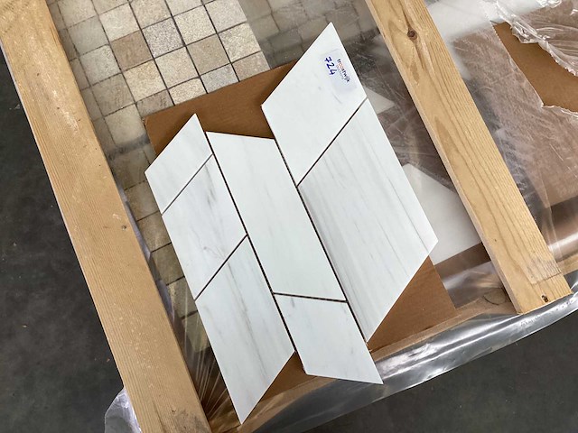 Natuursteen marmer wit mozaïektegel 52x35 cm 135 stuks - afbeelding 3 van  7