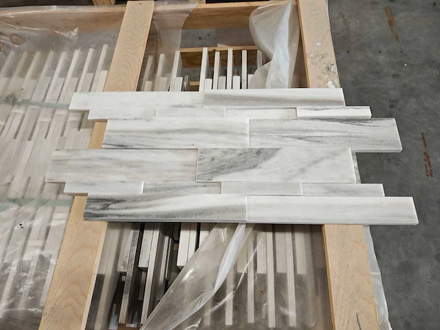 Natuursteen marmer wit wandtegel 15x61x1,2/2 cm 36,8 m² - afbeelding 1 van  6