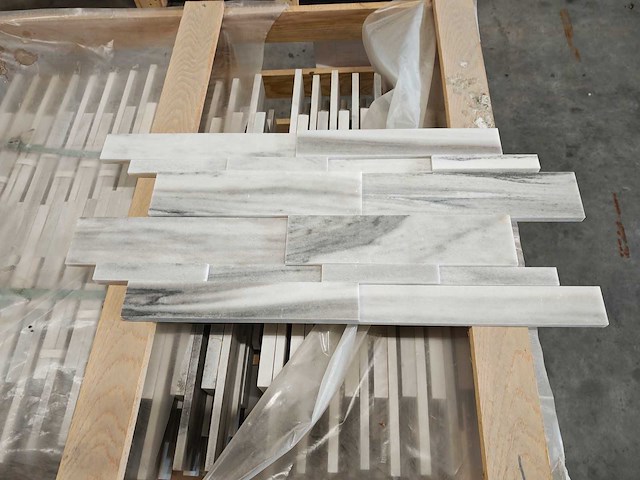 Natuursteen marmer wit wandtegel 15x61x1,2/2 cm 36,8 m² - afbeelding 1 van  6