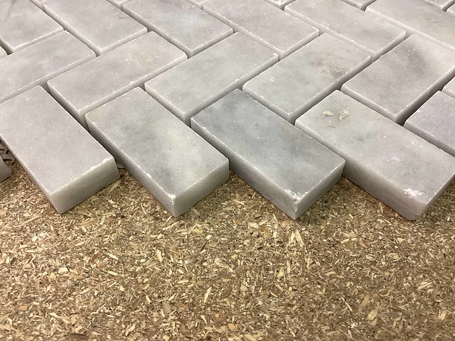 Natuursteen marmer wit/grijs visgraat mozaïektegel 31.5x30 cm 20 stuks - afbeelding 7 van  7