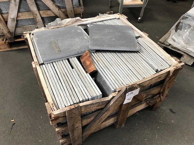 Natuursteen tegels 16,6 m2 - afbeelding 2 van  4