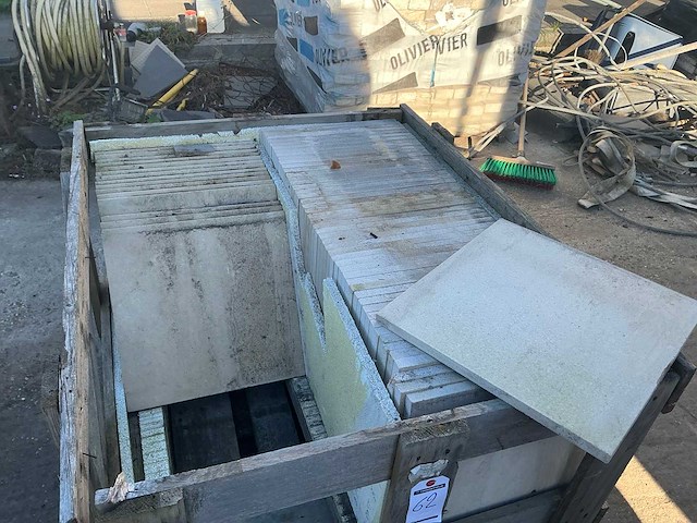 Natuursteen tegels ca 10,4 m2 - afbeelding 3 van  4