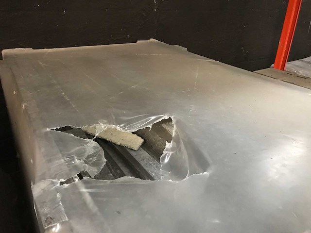 Natuursteen tegels / plinten 67 lm 9,38 m2 - afbeelding 3 van  4