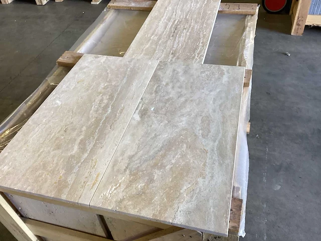 Natuursteen travertin ivory vloertegel 30,5x61 cm 60,28 m² - afbeelding 11 van  14