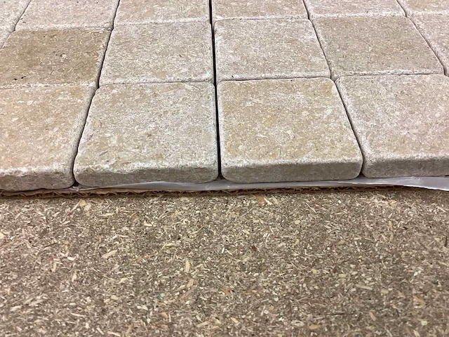 Natuursteen travertin noce 5x5 cm mozaïektegel 30x30 cm 51 stuks - afbeelding 7 van  7