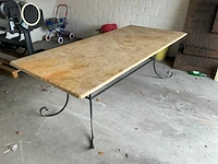 Natuursteen tuintafel - afbeelding 1 van  2