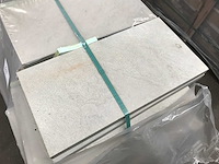 Natuursteen tuintegels ca. 6,3m3 - afbeelding 1 van  2