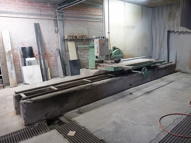 Natuursteenzaagmachine estom - afbeelding 1 van  7
