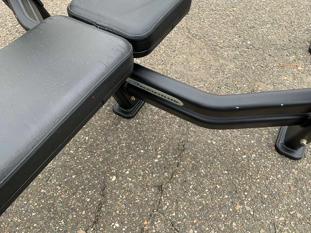 Nautilus black olympic press bench krachtstation - afbeelding 2 van  4