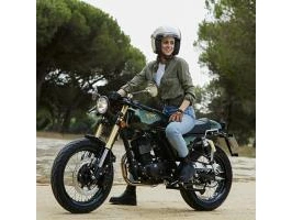 Naveiling: bluroc motorcycles