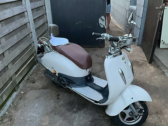 Nc scooter - afbeelding 3 van  6