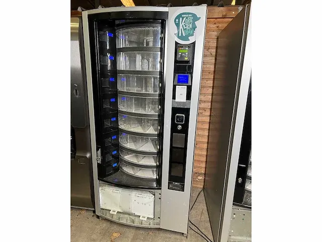 Necta - festival - vending machine - afbeelding 1 van  4