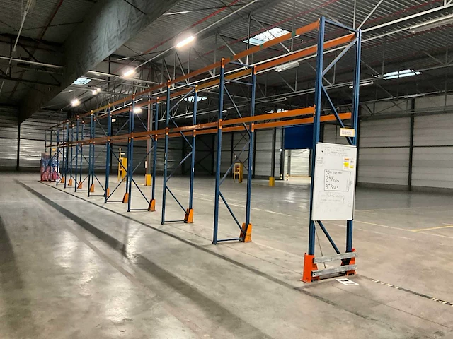 Nedcon palletstelling gebouw 12 a - afbeelding 1 van  6