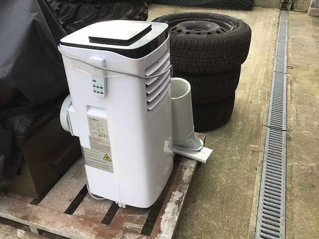 Nedis acmb1wt7 zelfstandige airconditioner - afbeelding 2 van  6