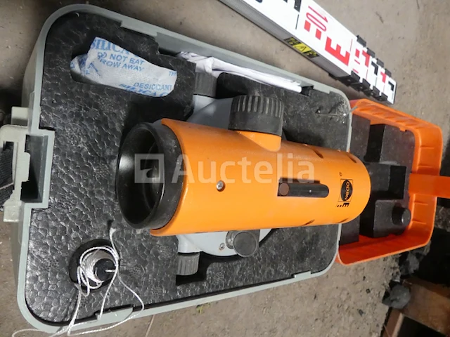 Nedo f-type roterende laserwaterpas - afbeelding 2 van  6