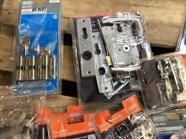 Nemef mix kavel diverse sloten en cilinders - afbeelding 2 van  7