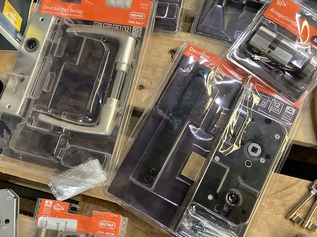 Nemef mix kavel diverse sloten en cilinders - afbeelding 8 van  8